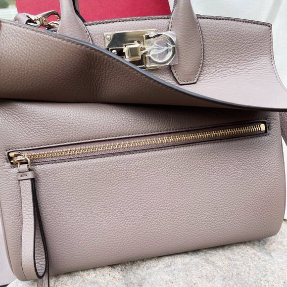 Salvatore Ferragamo Studio Bag Leather Satchel - Picture 8 of 13